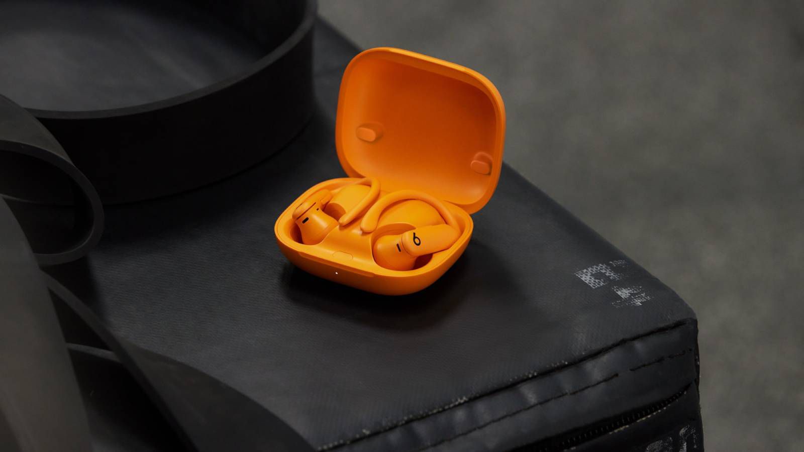 Powerbeats Pro 2 korai átadása az ügyfélnek, debütálása holnapra várható
