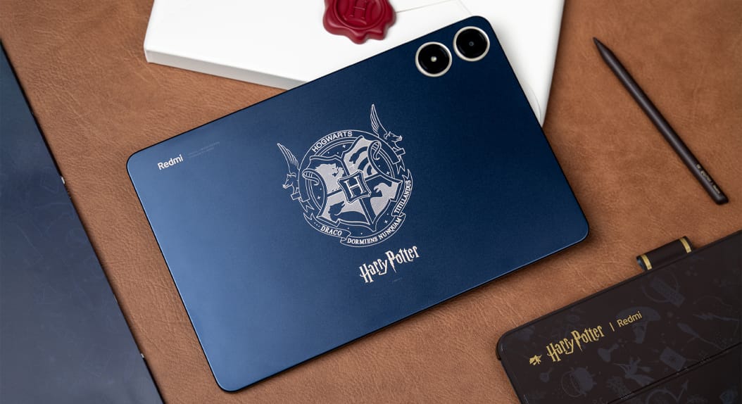 A REDMI Gaming Pad 8 hüvelykes kijelzővel és dupla USB-C porttal rendelkezik.