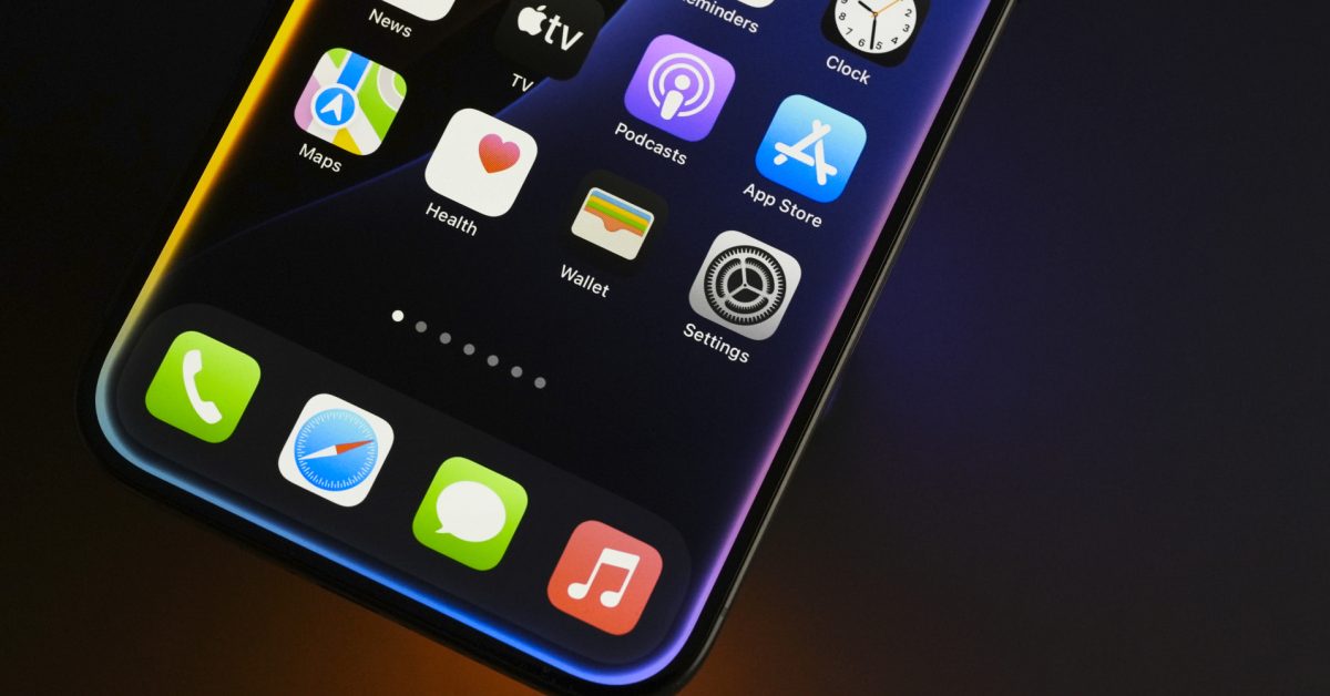 Siri fejlesztés: Az Apple újabb késést jelentett be