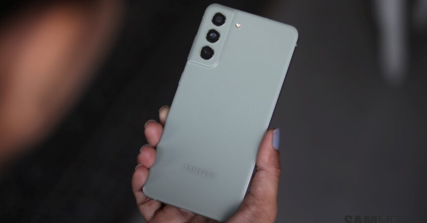 Újabb Galaxy S21 FE készülékek kapták meg az One UI 7 frissítést az USA-ban