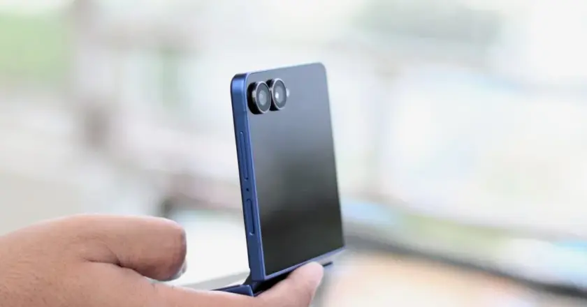 A Galaxy Z Flip 7: Az első UWB-s flip telefon, de van egy buktatója