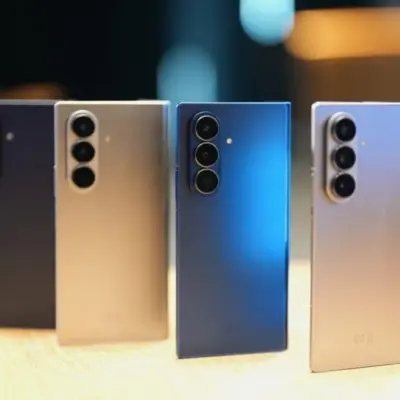 A Samsung végre követi az Apple-t a hajlítható telefonok piacán