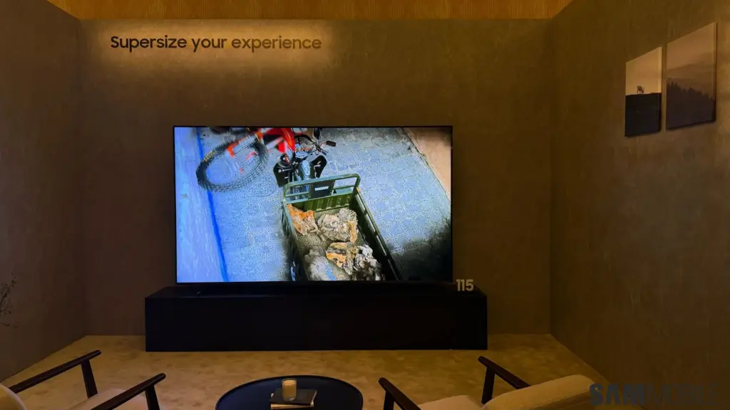 Samsung ces 2025 115 qn90f neo qled 2.webp
