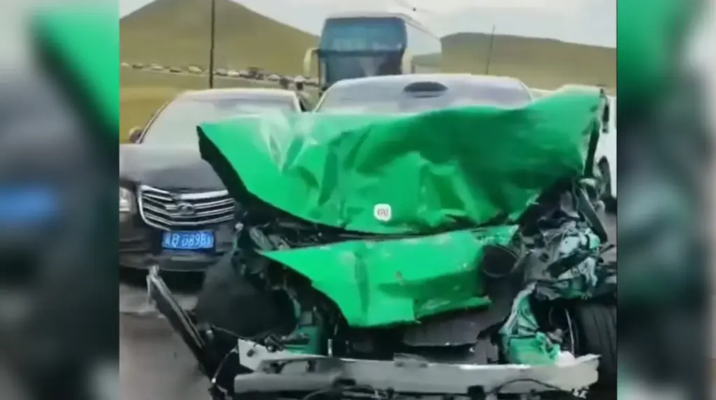 Xiaomi su7 crash 1756157925.webp