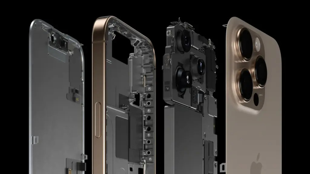 Iphone 16 pro internal.webp