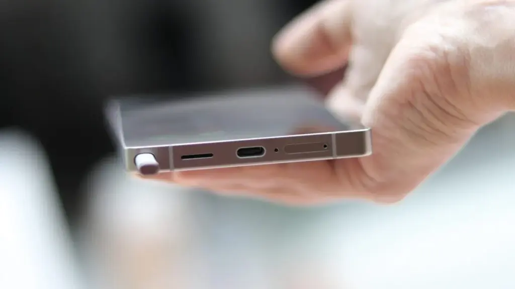 Galaxy s25 ultra review design 4.webp