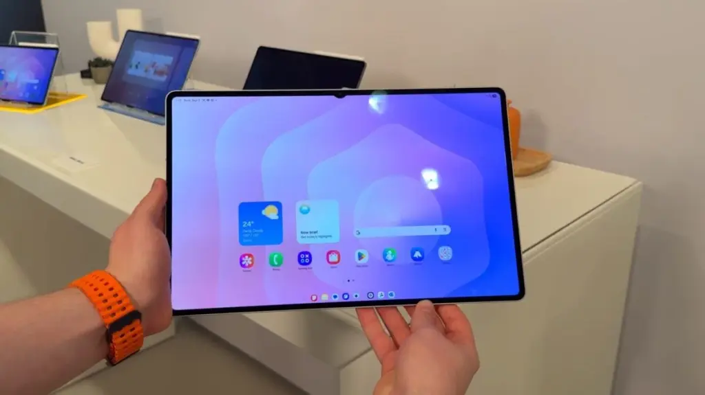 Galaxy tab s11 ultra one ui 8 home screen 3 1.webp