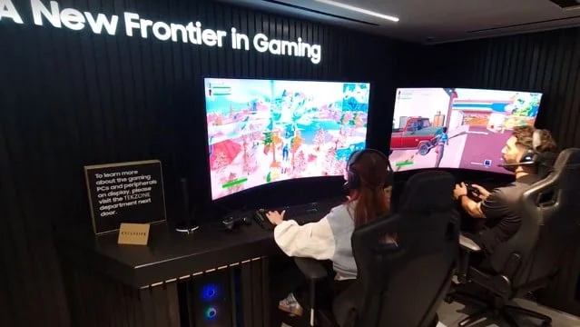 Samsung gaming hub odyssey ark 1.webp